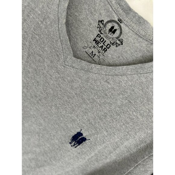 POLO WEAR V-Neck Tee T-Shirt Gray Cotton Embroidered Logo Size Med - Picture 2 of 4